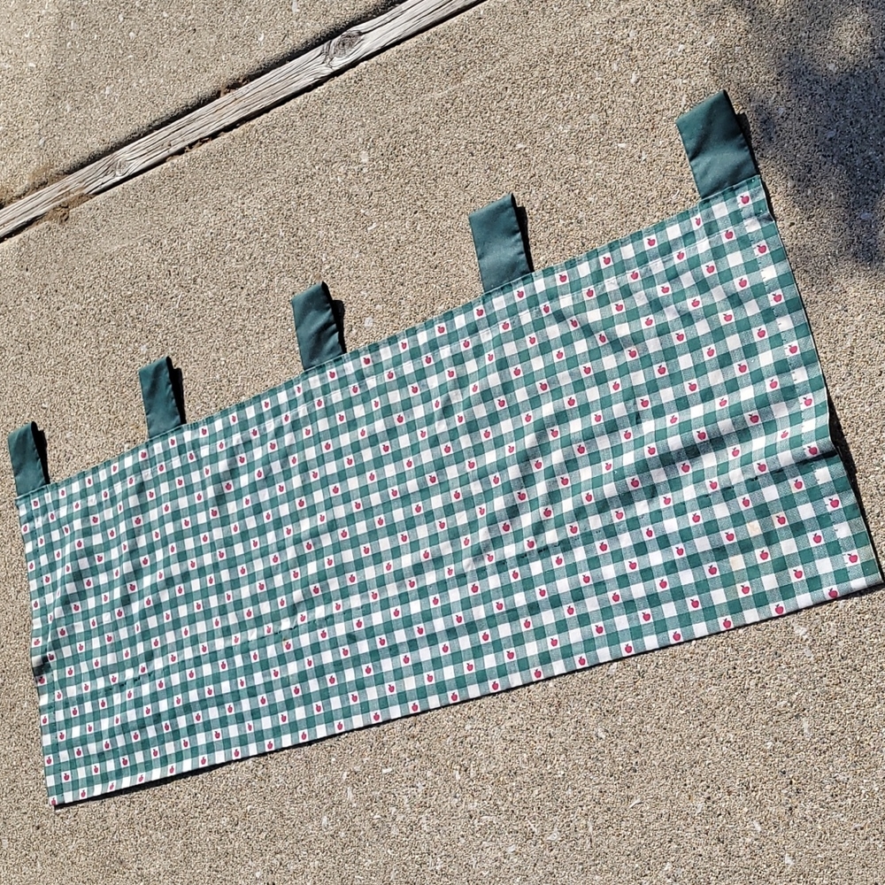 Decorative Apple green and white checkered hanging window curtain Valence